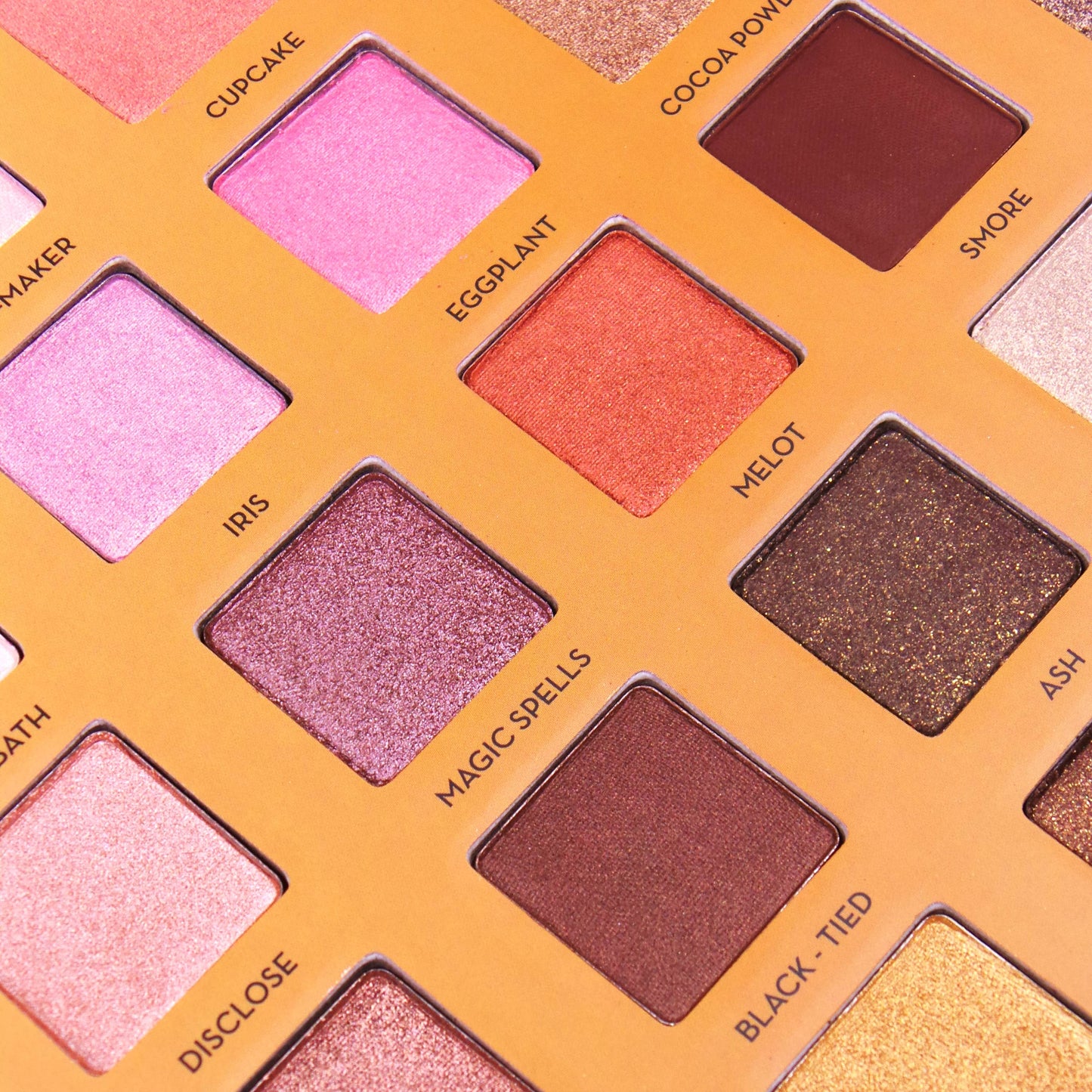 Au Naturel - 30 Eyeshadow Palette Rude Cosmetics