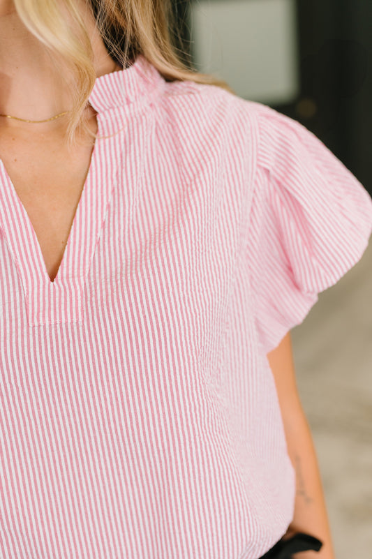 Beauty & Brains textured split neck blouse in crinkle woven fabric – alternate view 2