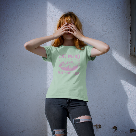 Live Weird, Play Possum Graphic Tee T-shirt Tea Shirt Shoppe