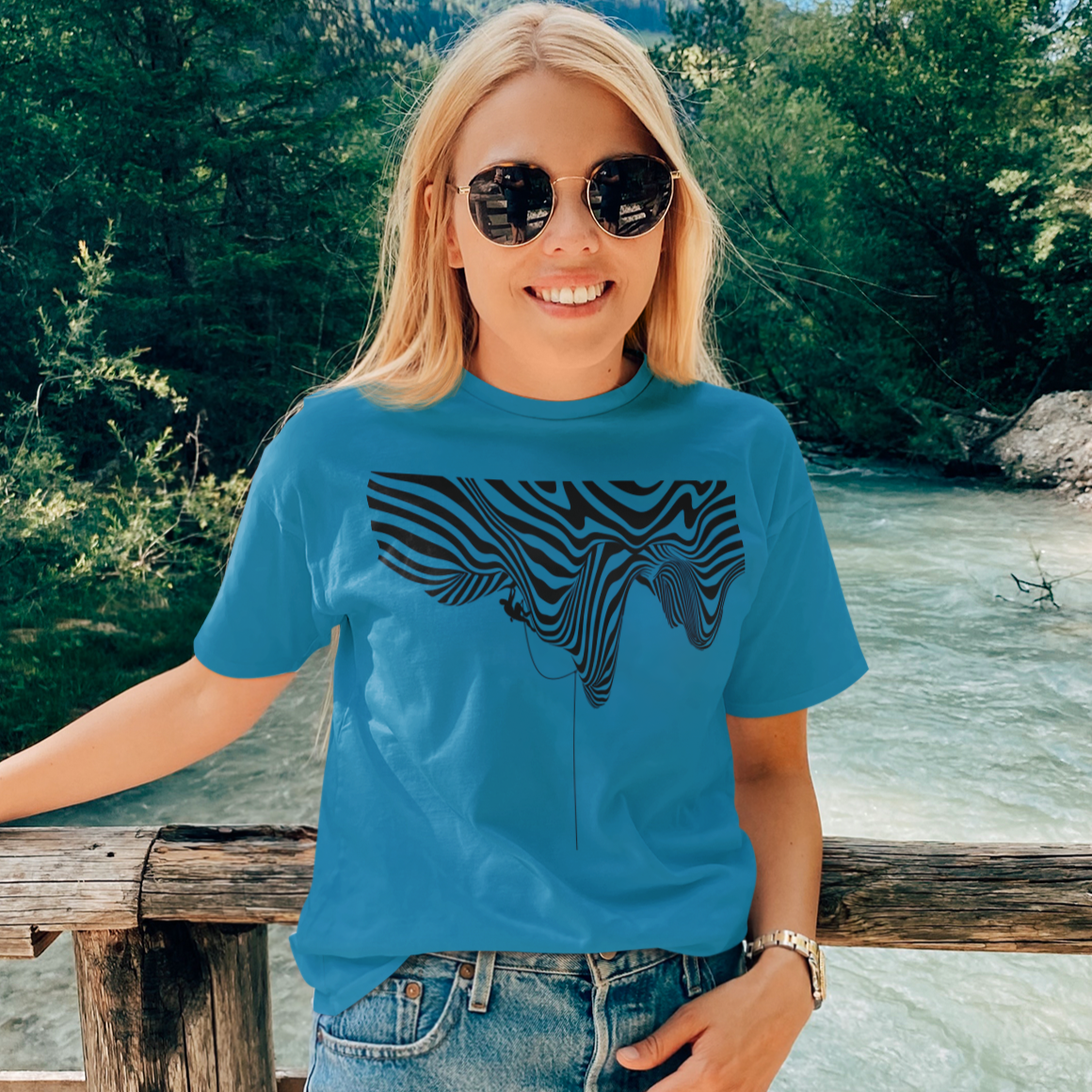 Mountaineer Graphic Tee T-shirt Tea Shirt Shoppe YS Sapphire