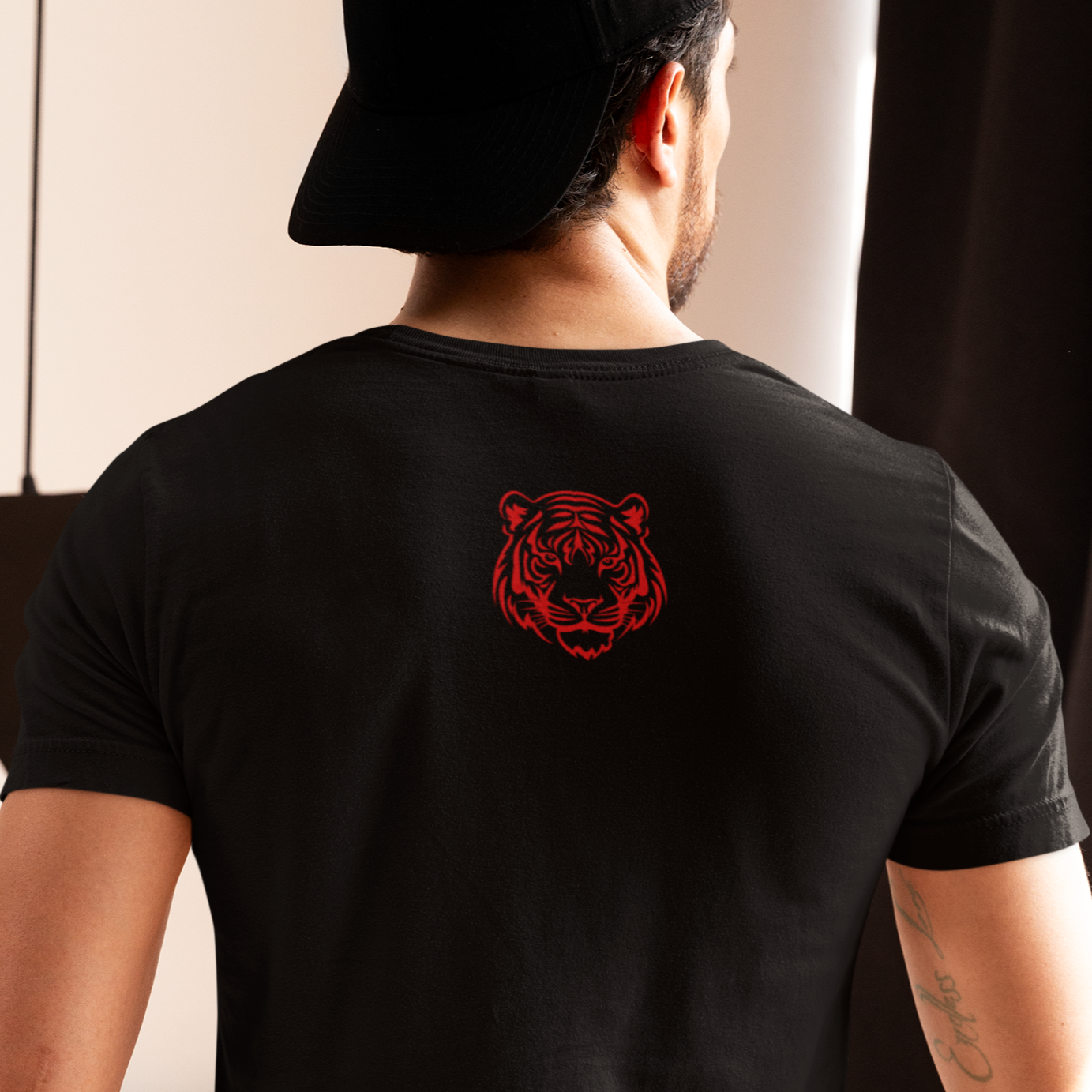 Bloodline Bold Graphic Tee T-shirt Tea Shirt Shoppe