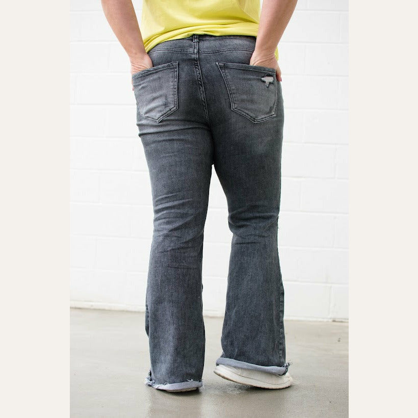 Risen Mid Rise Flares risen jeans