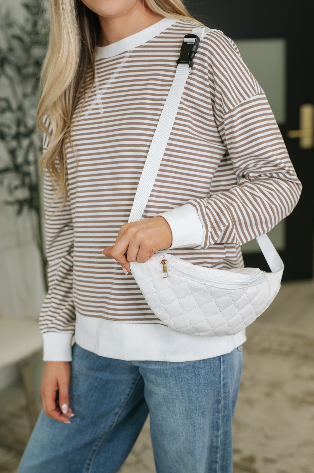 All Nighter Mini Sling Bag in quilted faux leather – alternate view 2