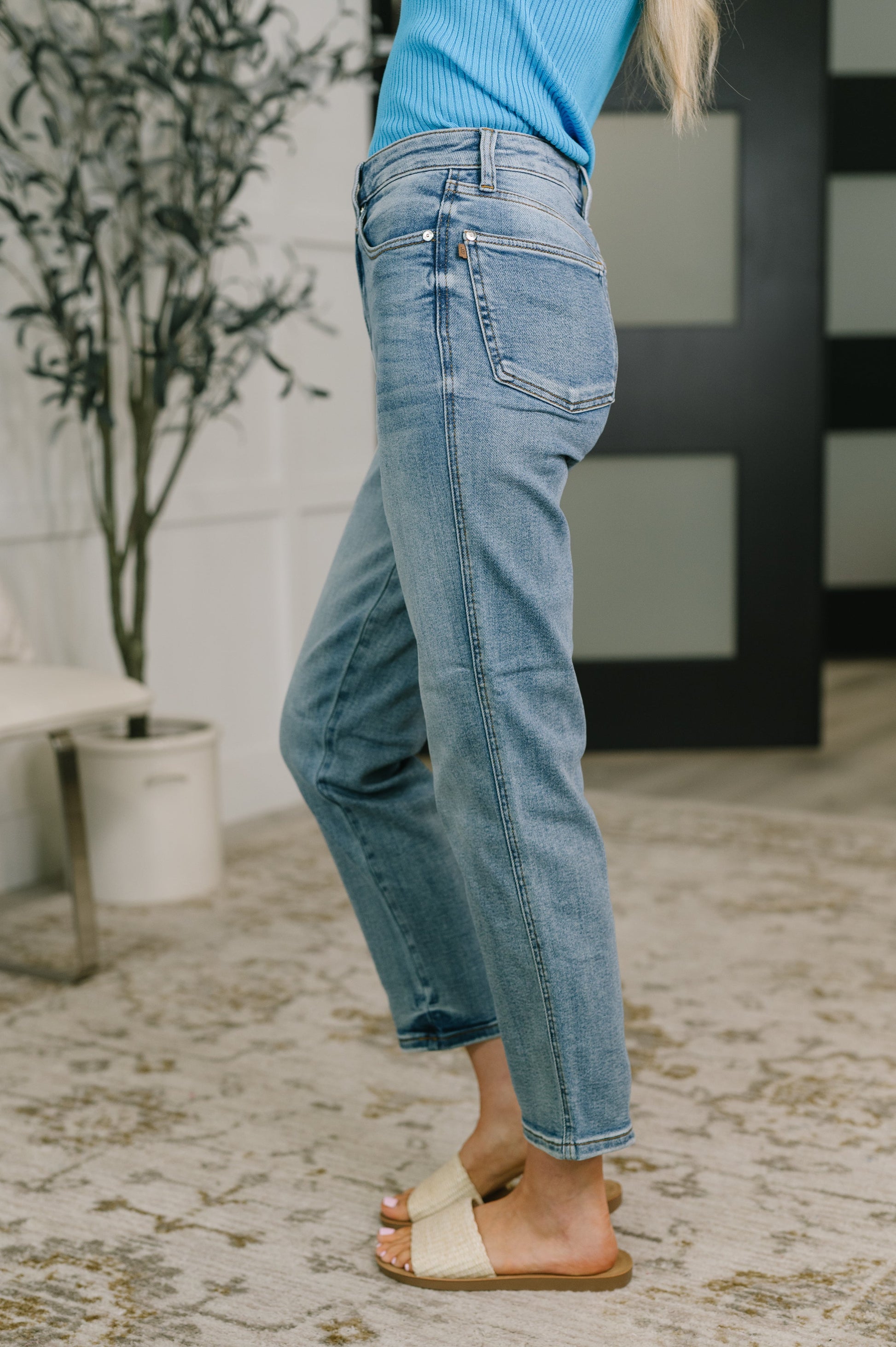 Carla High Waist Ankle Straight Jean in Break Through Blue – alternate view 4