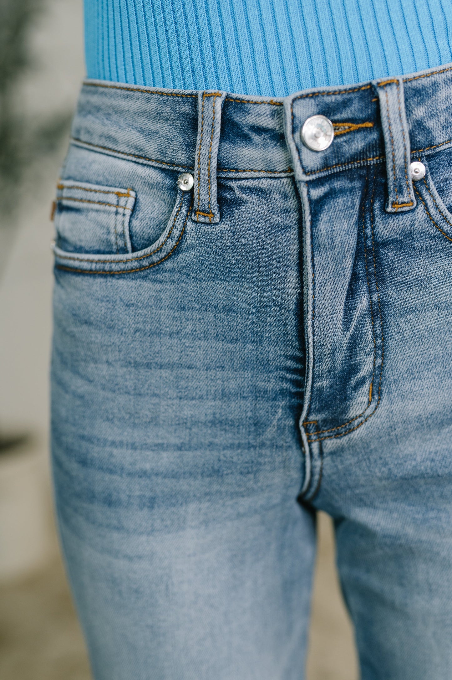 Carla High Waist Ankle Straight Jean in Break Through Blue – alternate view 2