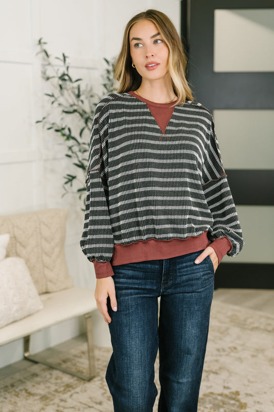 Exceptionally Cozy Contrast Relaxed Pullover in ribbed knit