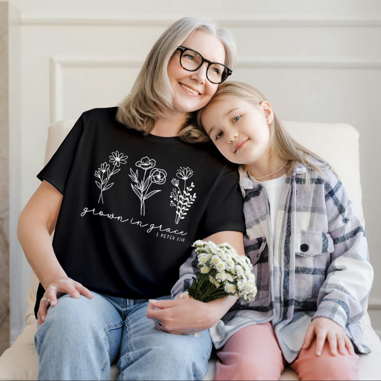 Grown In Grace Graphic Tee T-shirt Tea Shirt Shoppe S Black