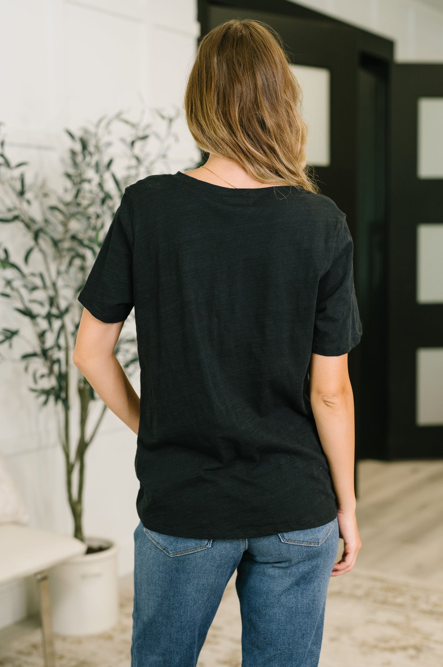 I Don't Have to Choose v-neck tee in black heathered knit – alternate view 5