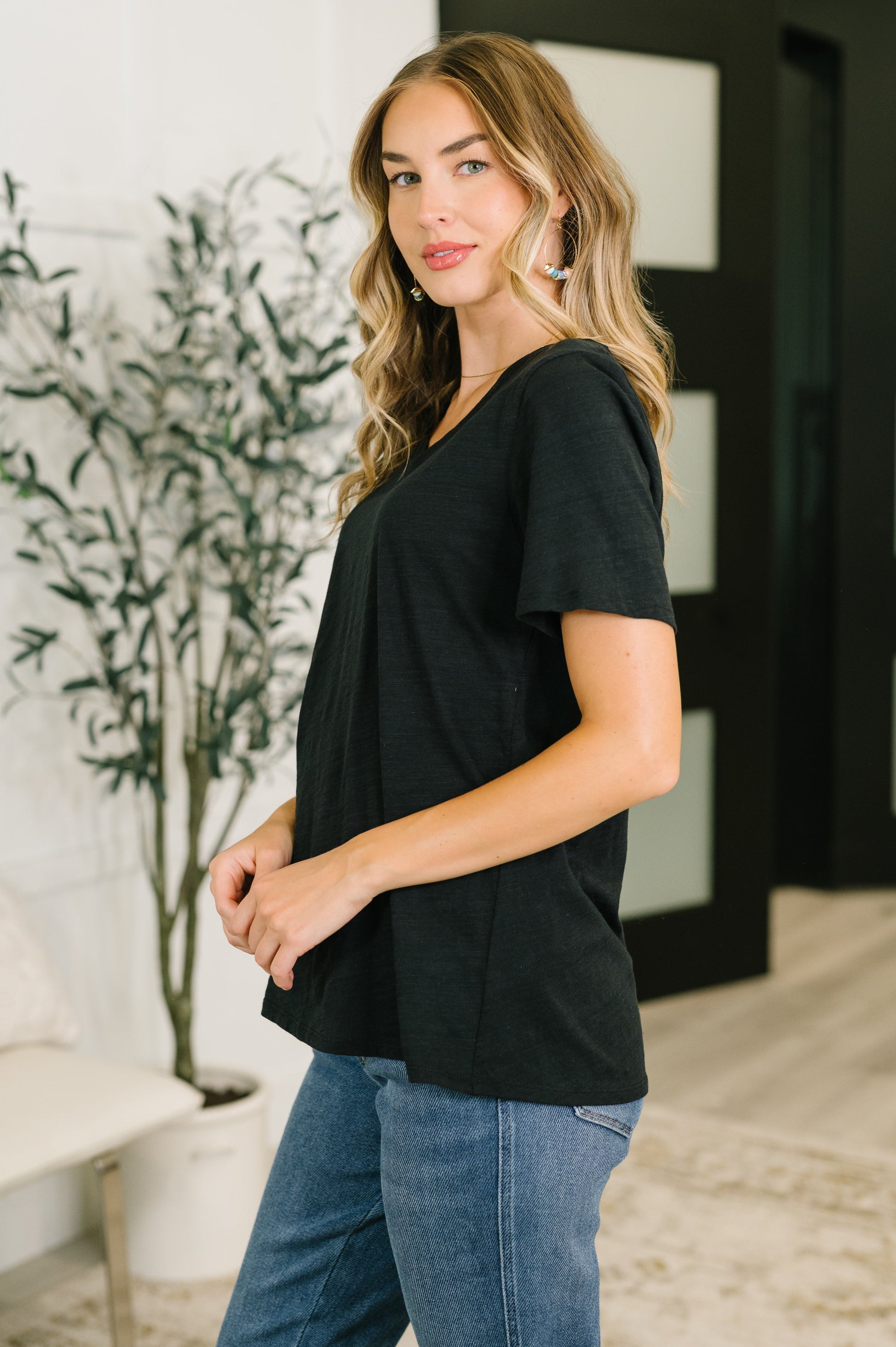 I Don't Have to Choose v-neck tee in black heathered knit – alternate view 4