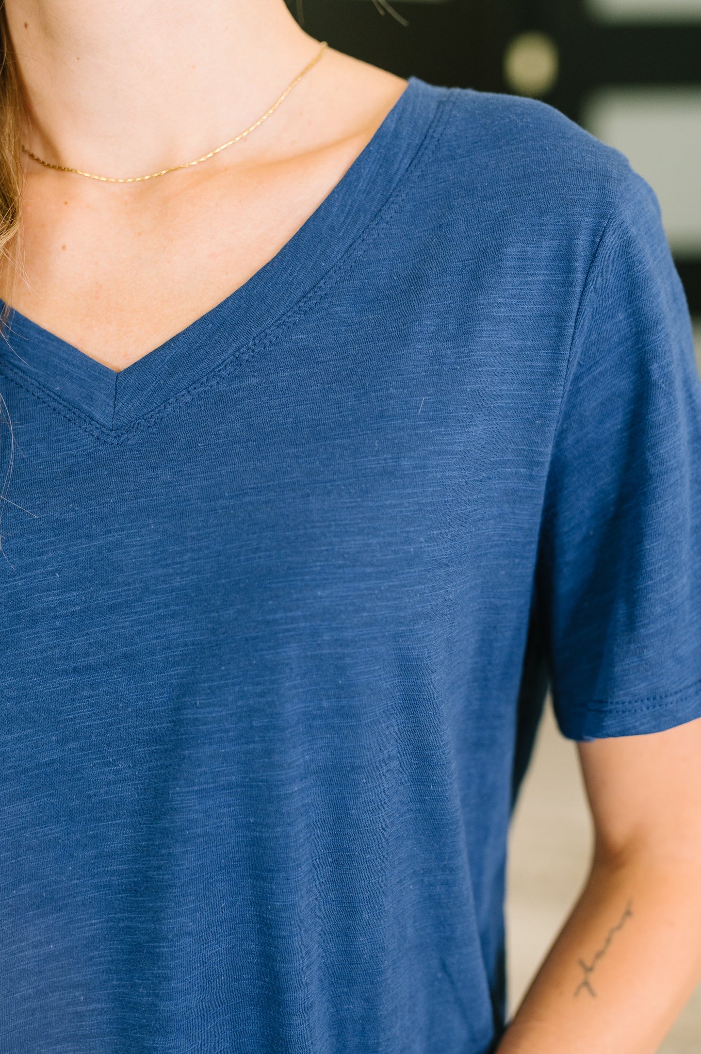 I Don't Have to Choose v-neck tee in navy heathered knit – alternate view 3