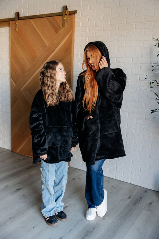 Kids Oversized Hoodie Blanket in Black, sherpa