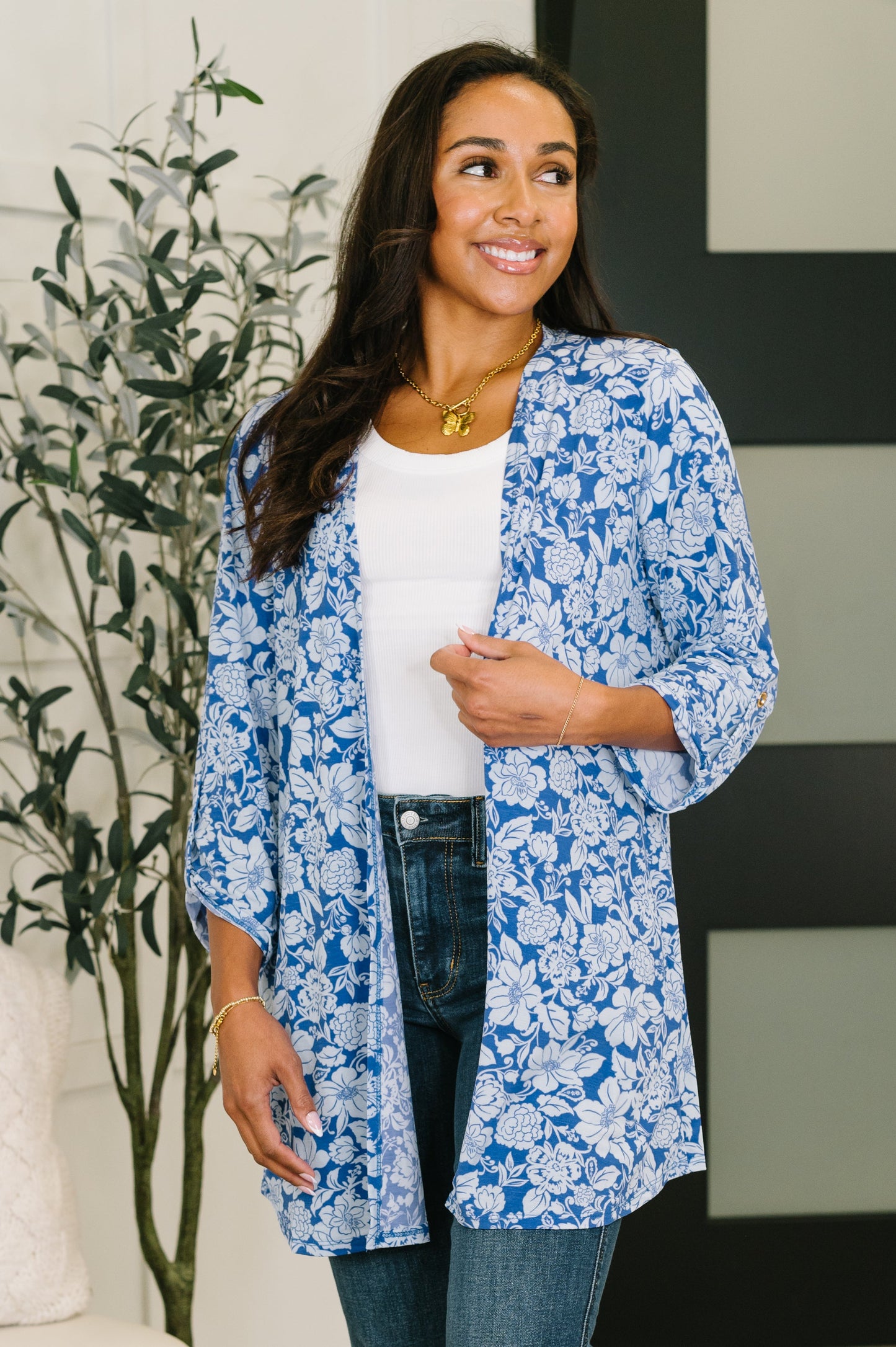 Lizzy cardigan in blue and white floral print