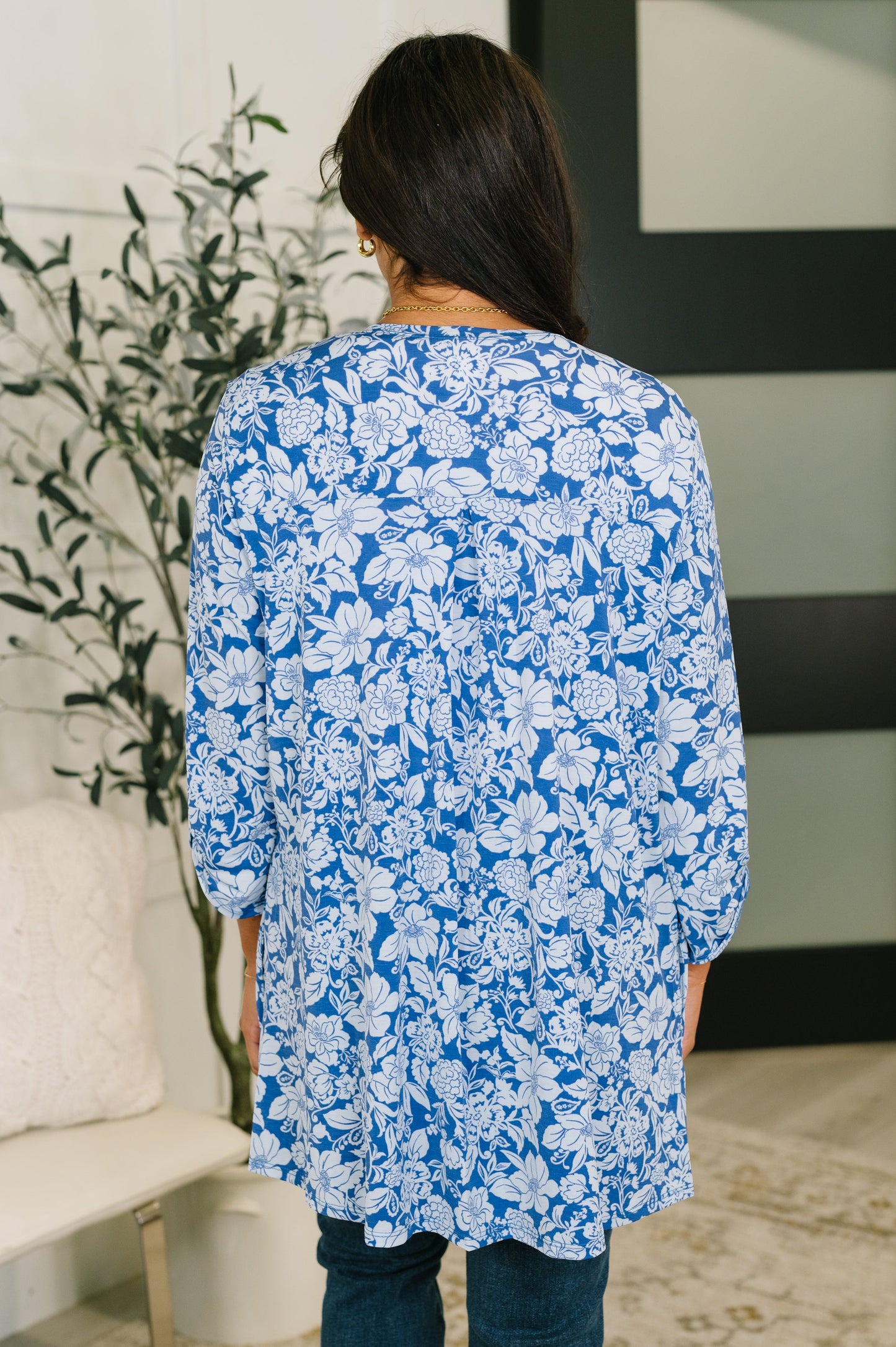 Lizzy cardigan in blue and white floral print – alternate view 5