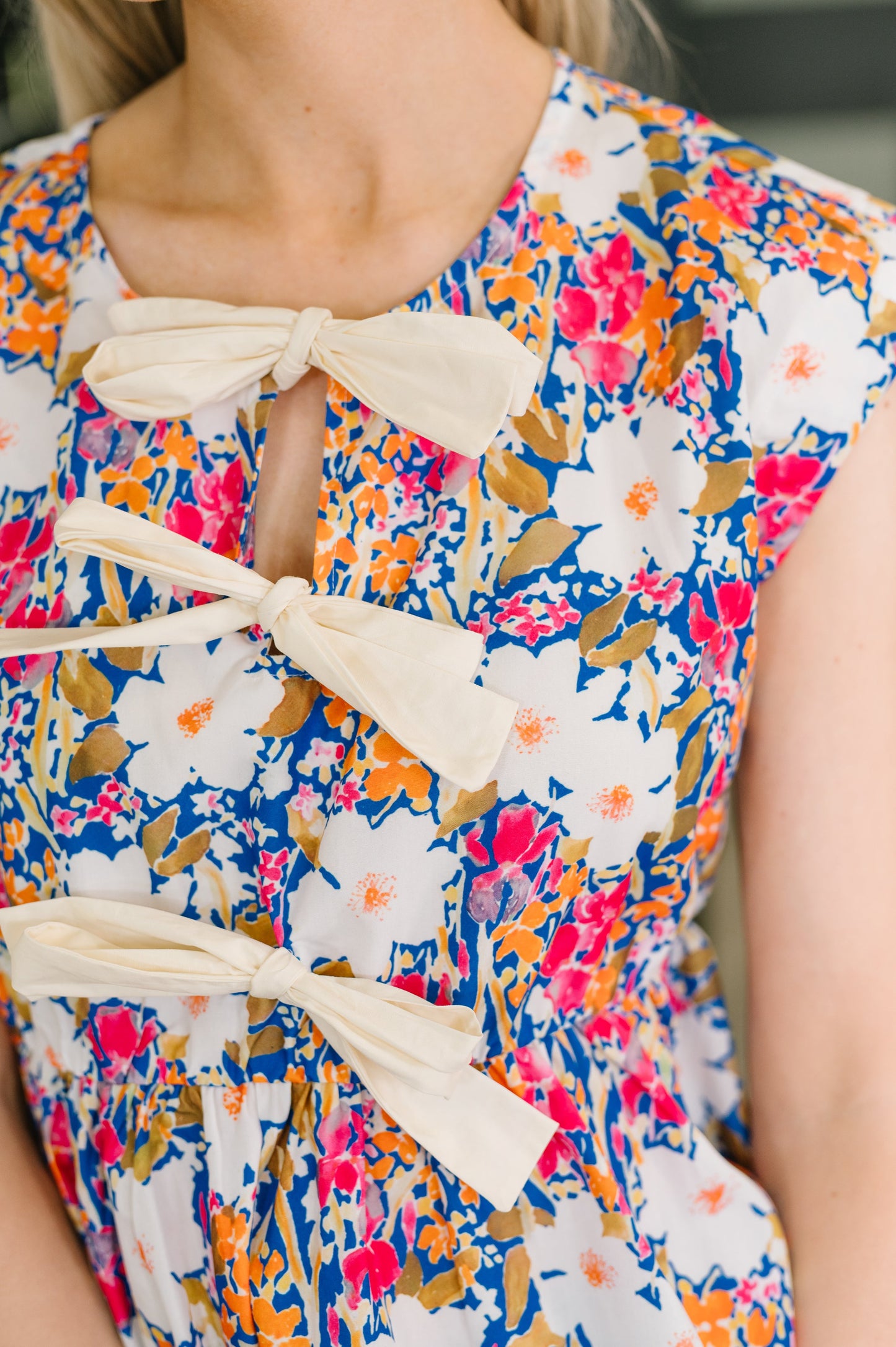 Mrs. Dependable Bow Detail Peplum Top – alternate view 2