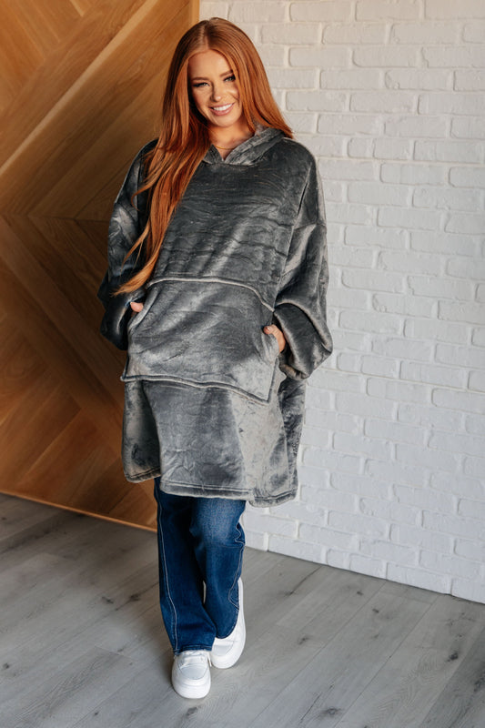 Oversized Velour Blanket Hoodie in Gray, sherpa