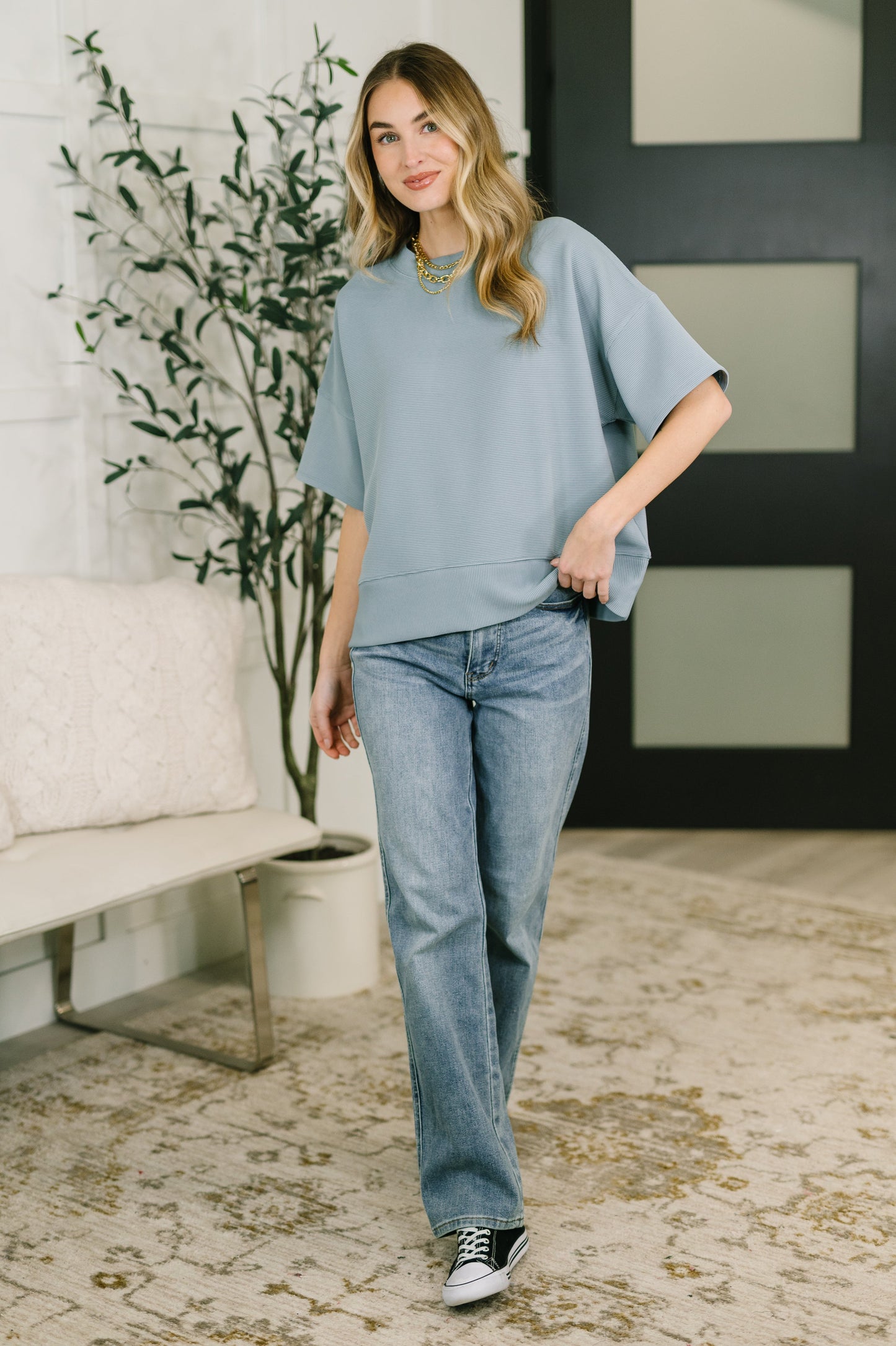 Sense of Clarity boxy top in blue grey ribbed knit – alternate view 3