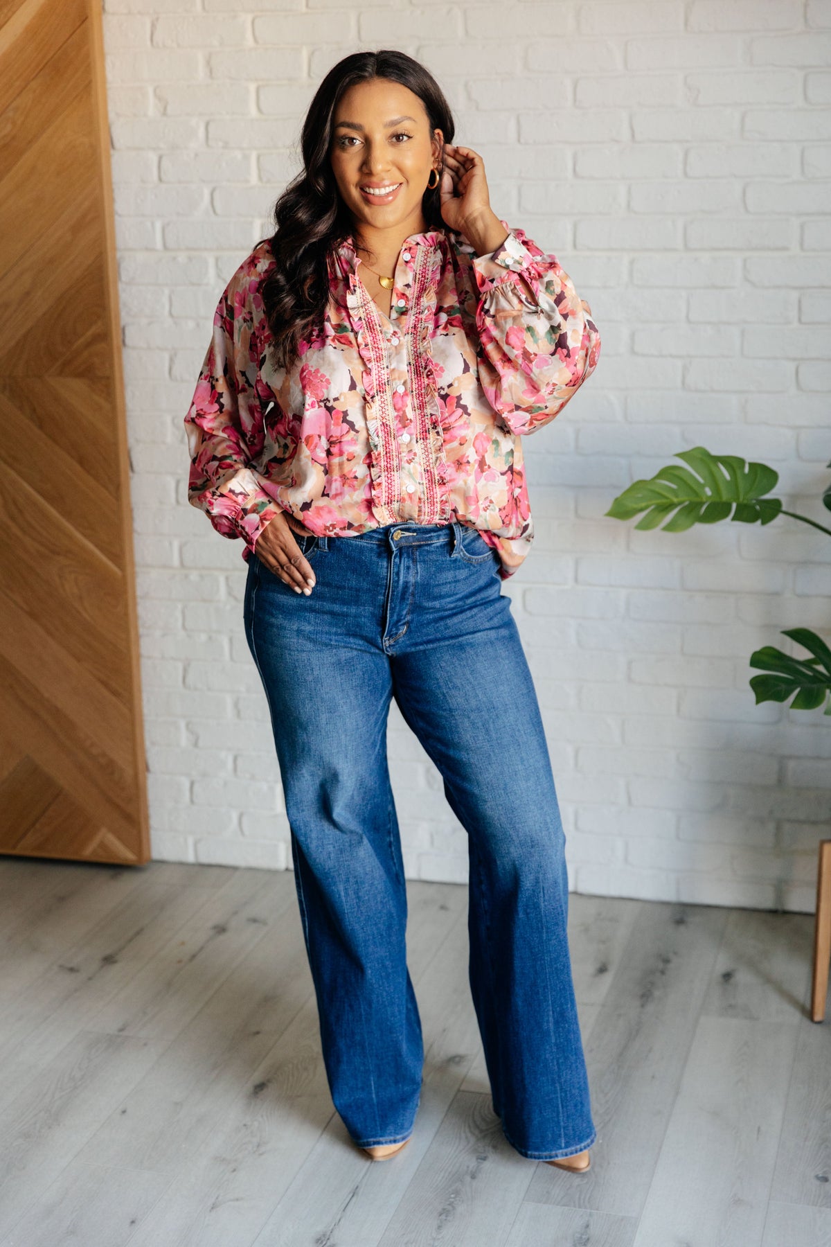 Understandably So Floral Blouse in satin – alternate view 4