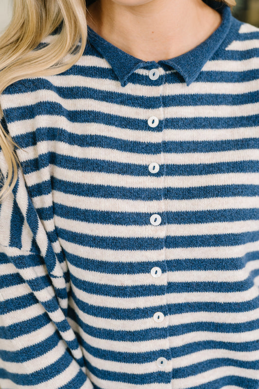 Won't Be Long Collared Sweater Button Down in Navy, knit – alternate view 2
