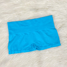Experience the ultimate comfort and style with our Boy Short Panties for Women. Upgrade your underwear collection today and enjoy the perfect blend of 90% cotton and 10% spandex for a luxurious and comfortable fit like no other!