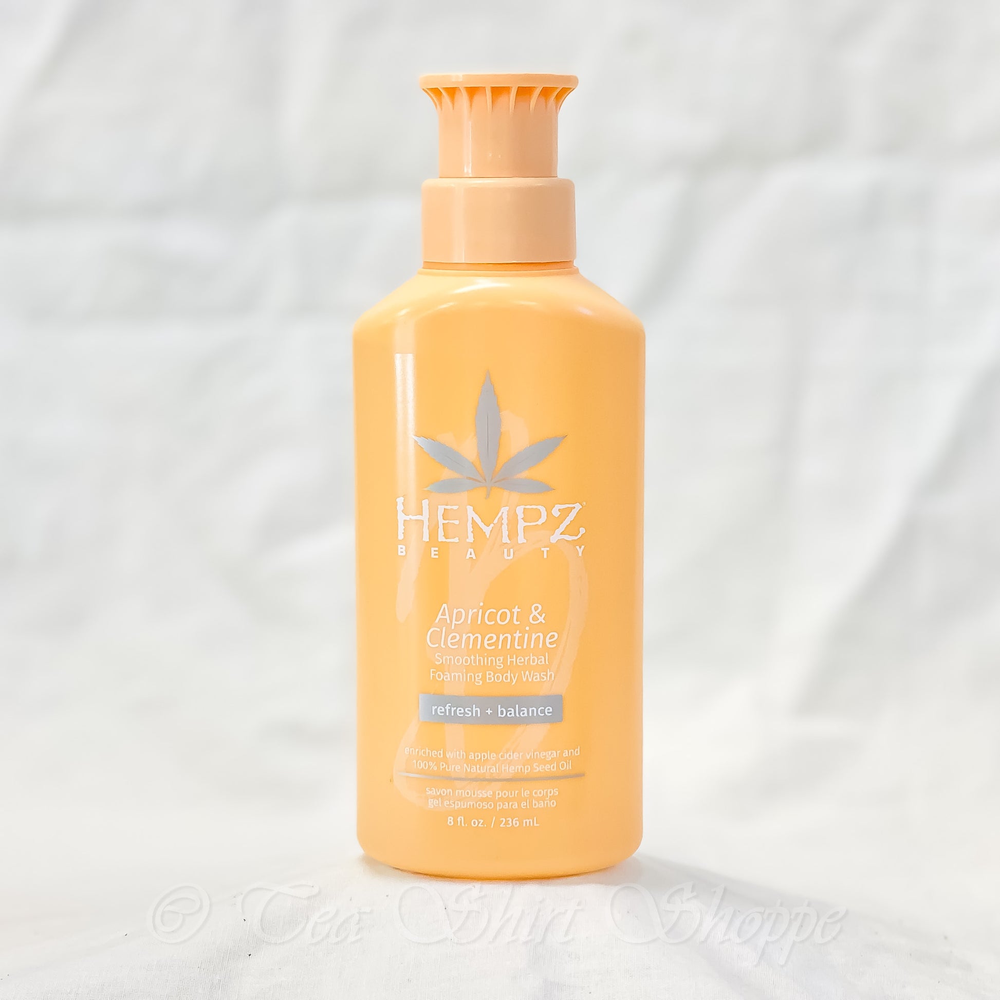 leaves skin feeling refreshed and cleansed without stripping the skin of its natural moisture.  Benefits:   Refreshing lightweight foam cleanses and nourishes skin with a gentle, rich lather  Subtle sweet, perfume notes of Apricot & Clementine leave skin refreshed and lightly scented