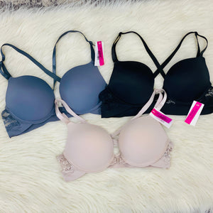 Super 2 Size Push Up Bra Push up thick padded underwire convertible bra, featuring versatile straps.   Colors available: Grey, Black, Ivory 