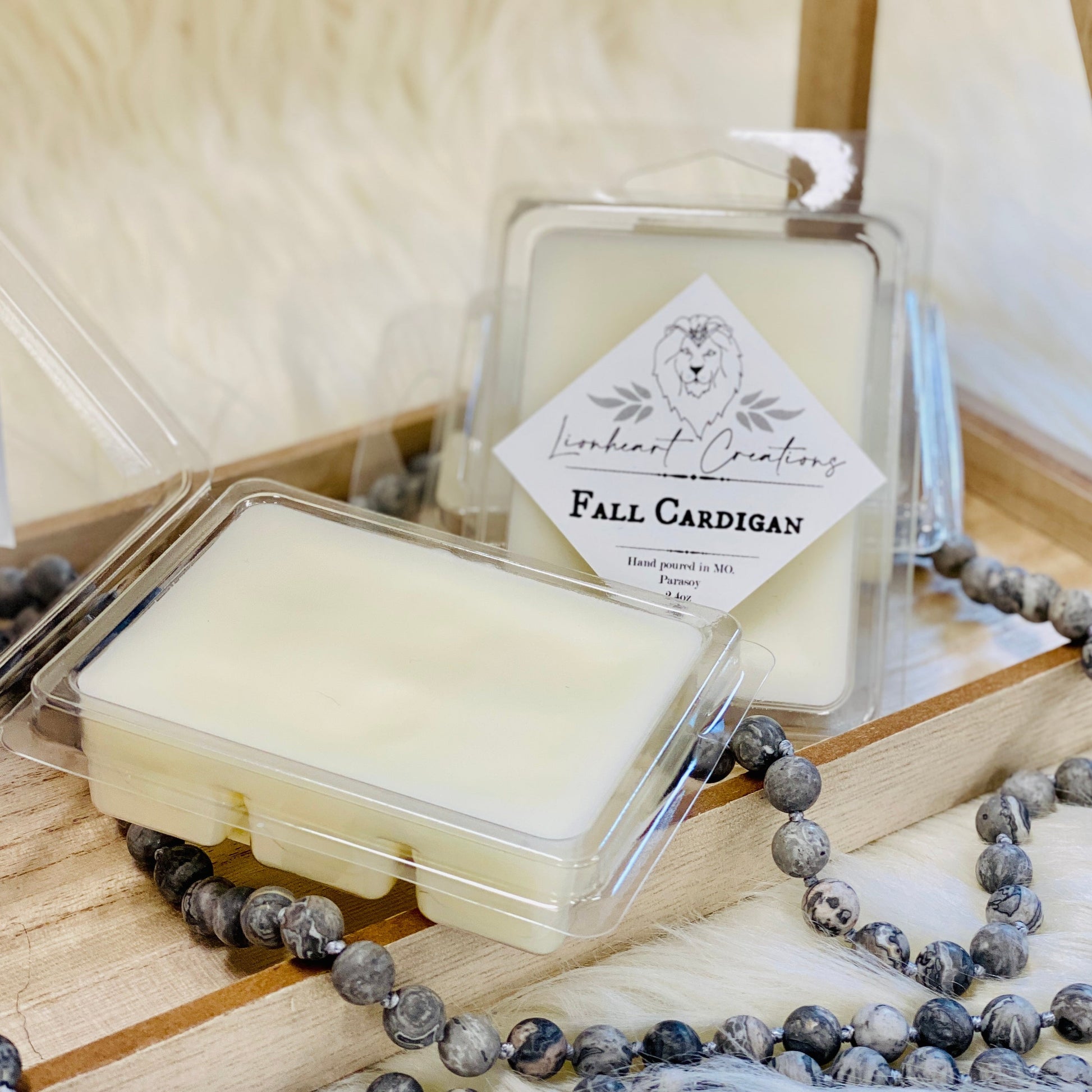 Lionheart Candle Creations Fall Cardigan Scented Parasoy Wax Melt