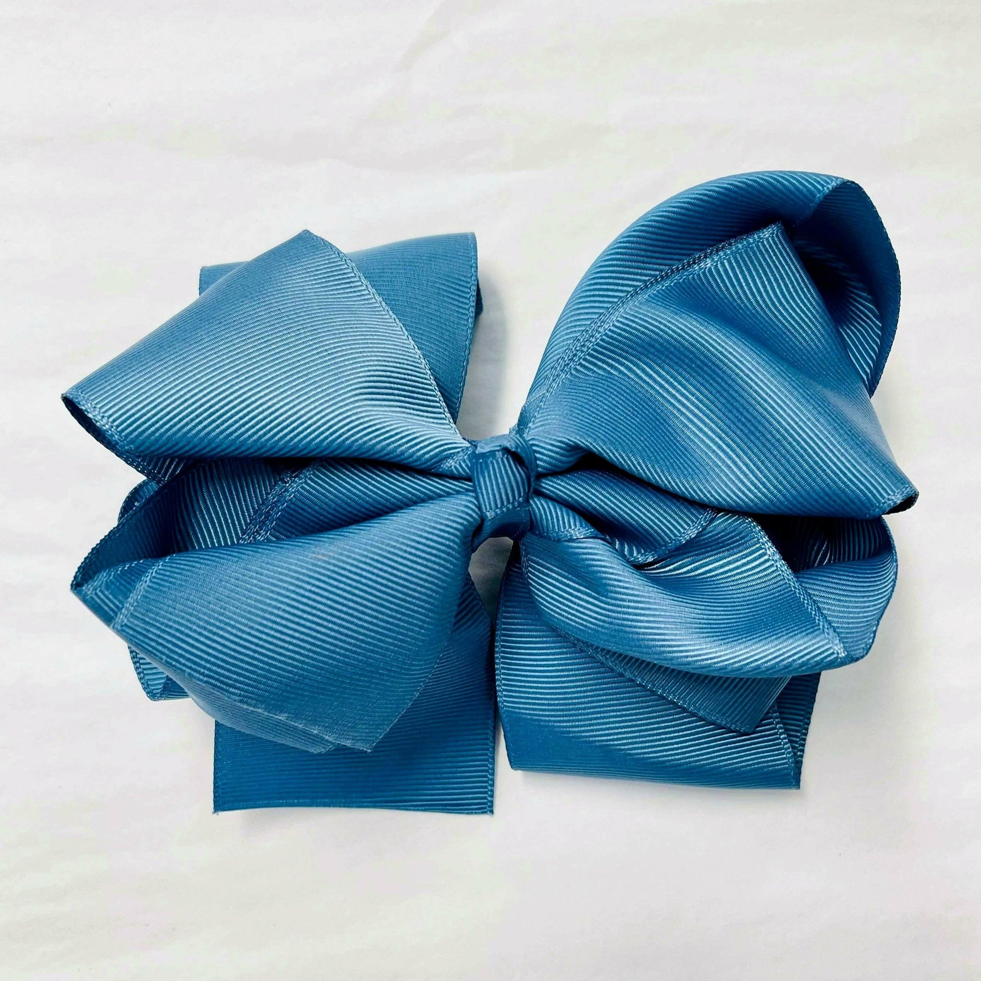 Other blue grosgrain bow